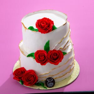 كيك الفراولة على شكل قلب